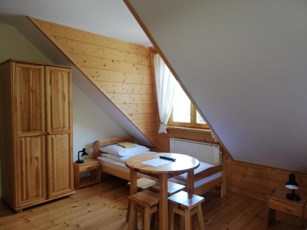 ORLIK - pokoje gościnne - Viervoudige Kamer Met Eigen Badkamer