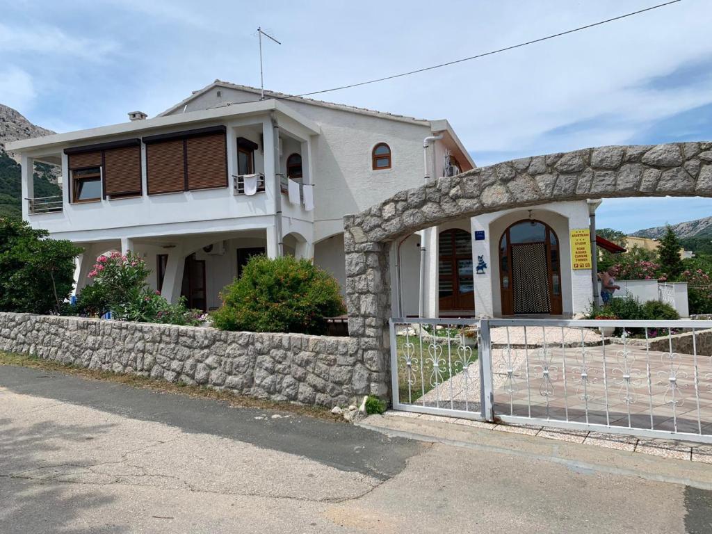 Budova, kde se apartmán nachází