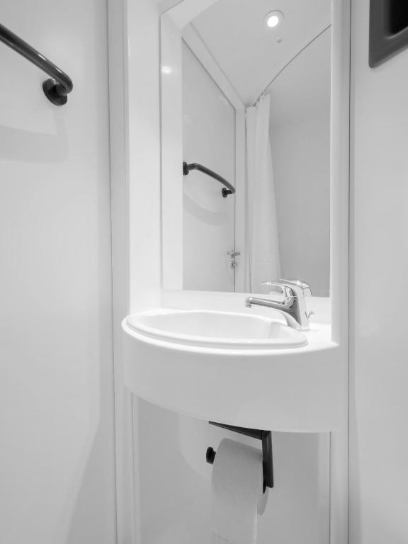 Koupelna v ubytování Hamnhotellet