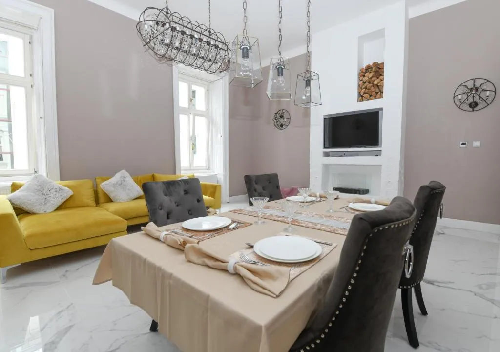 Classic Luxury with Jacuzzi & Sauna Raday Utca, Budapesta, Ungaria