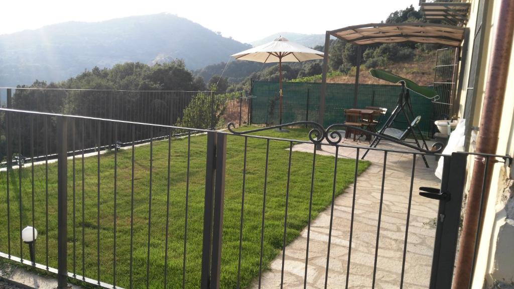 Zdjęcie z galerii obiektu La Peonia casa vacanze in montagna prato verde panorama stupendo Sardegna w mieście Seùlo