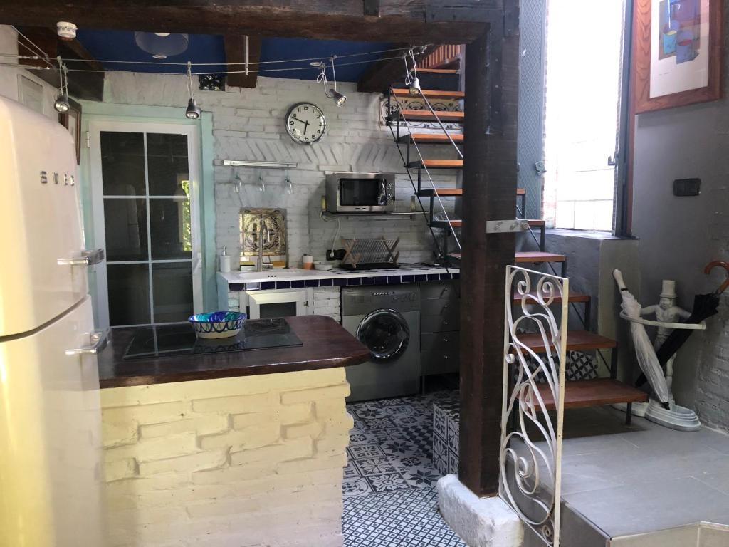 Kuchyň nebo kuchyňský kout v ubytování Casa rural De Añil - Jardín privado