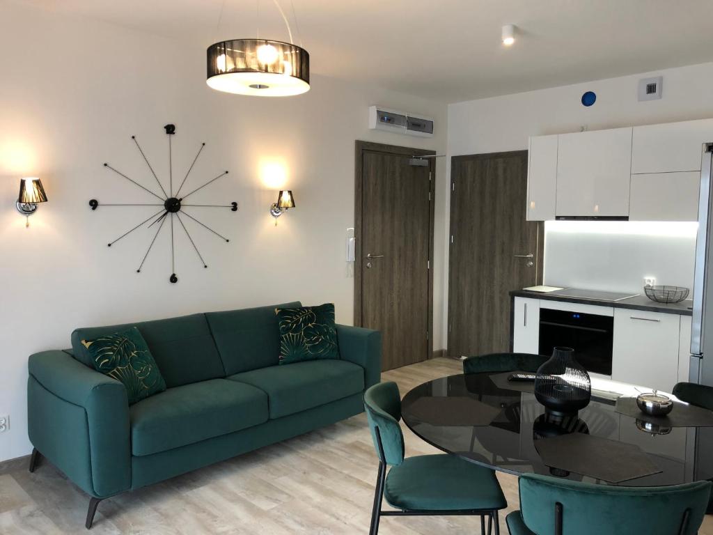 Posedenie v ubytovaní Apartament LUX Green basen SPA Pięć Mórz Sianożęty