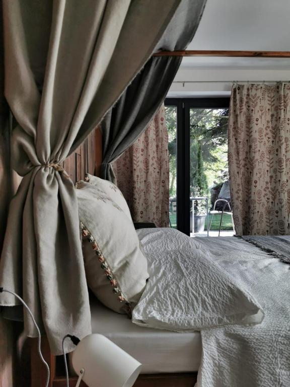 Postel nebo postele na pokoji v ubytování Affittacamere Casa Ester