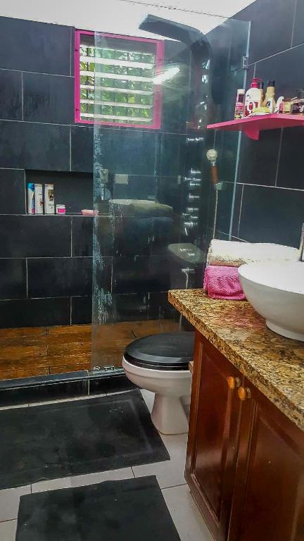 Koupelna v ubytování Villa Strelitzia Cabarete