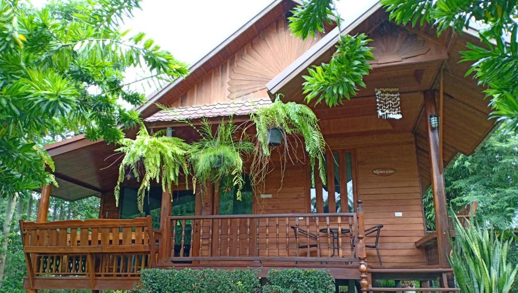 Zahrada ubytování Rai Lung Tui Homestay