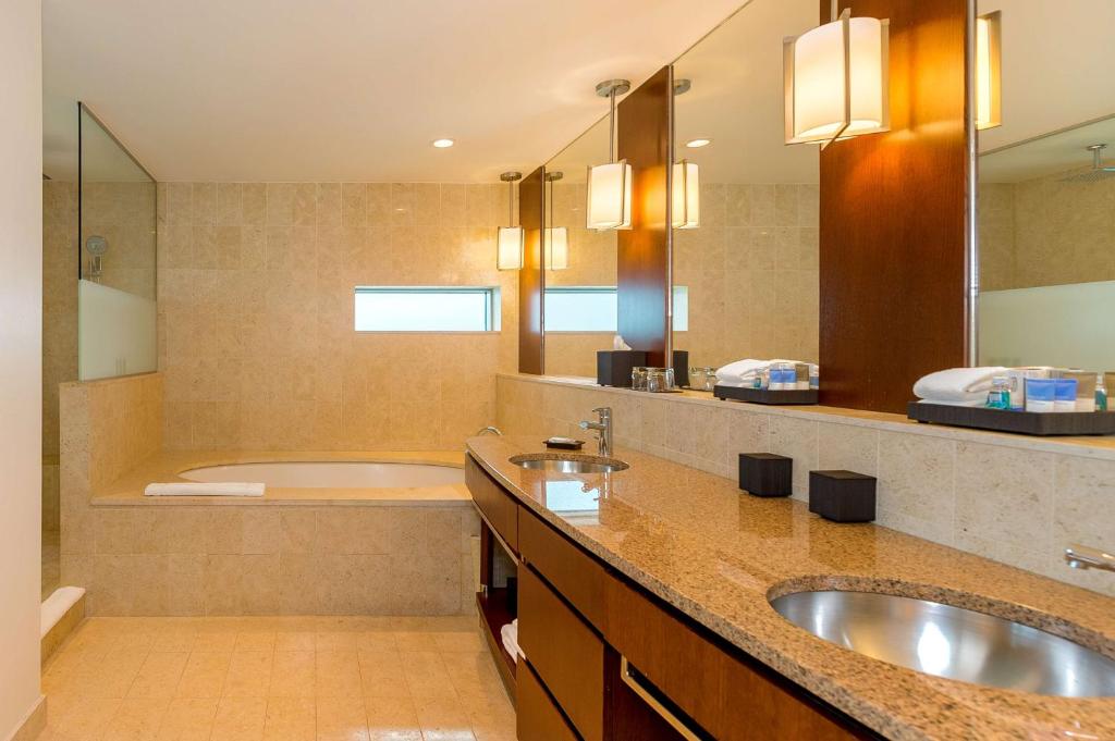Un baño de Hyatt Regency Trinidad
