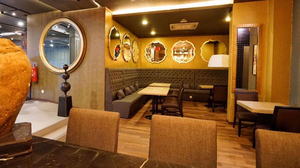 Posezení v ubytování Bedrock Hotel Ipoh