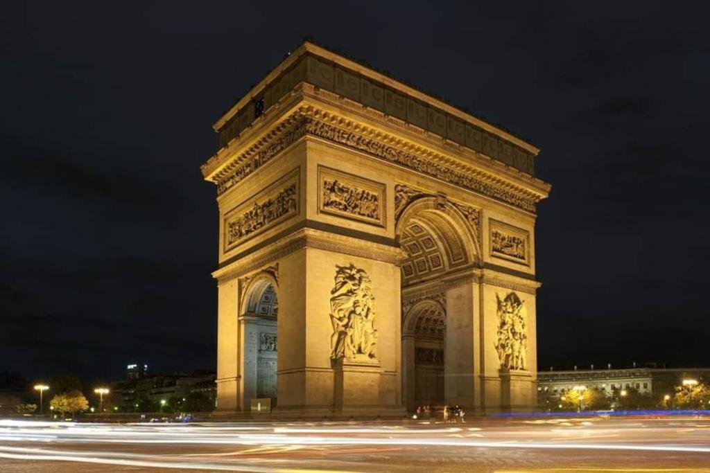 Avenue des Champs Elysées - Studio KS