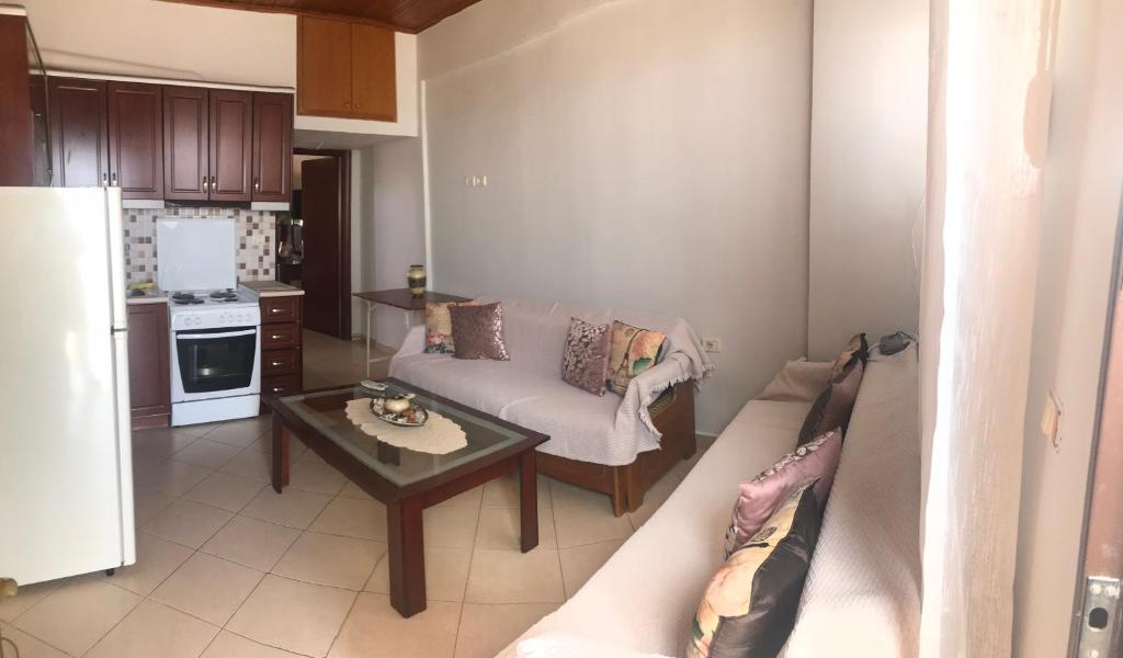Sea View Apartment Saranda - Image 7