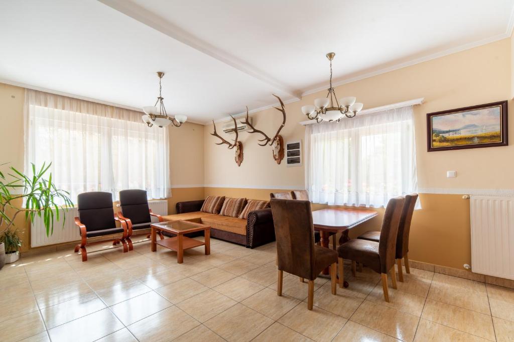 Posedenie v ubytovaní Villa Topáz