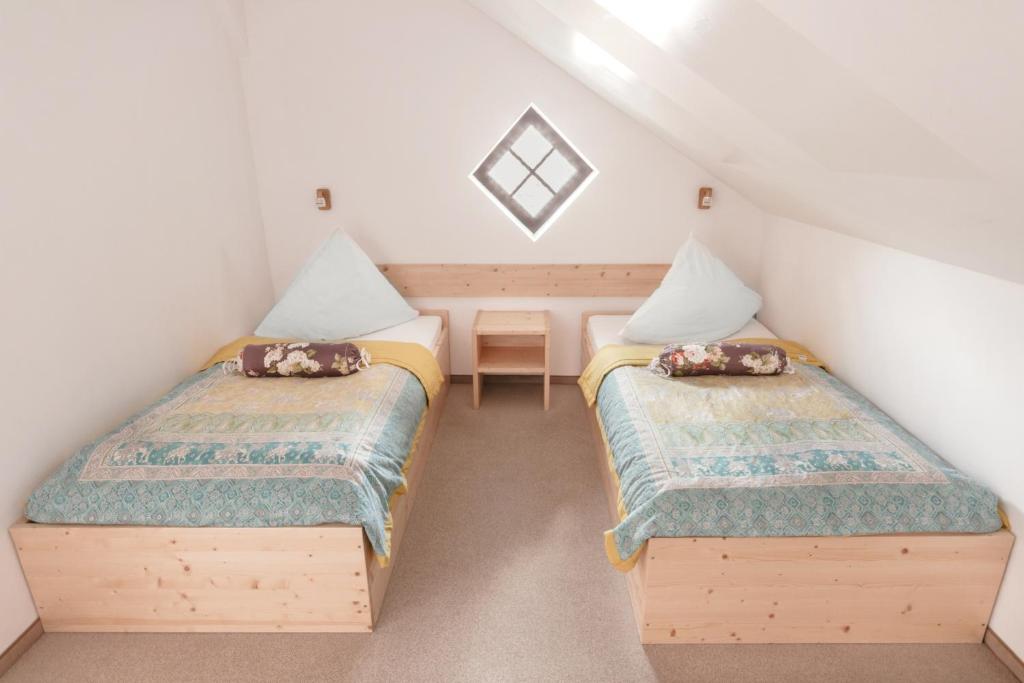 Gasthof Höhenrain - Quadruple Room With Bathroom