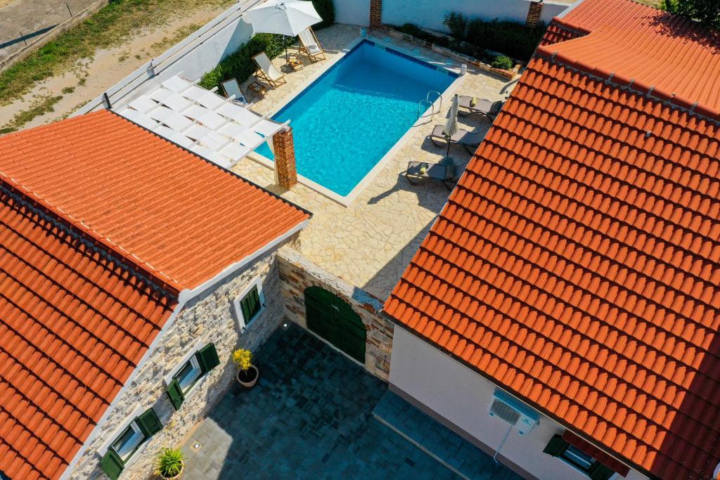 Πισίνα στο ή κοντά στο Holiday Home Ikka with swimming pool