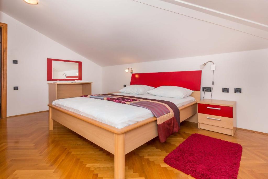 Postel nebo postele na pokoji v ubytování Panoramic View Apartment