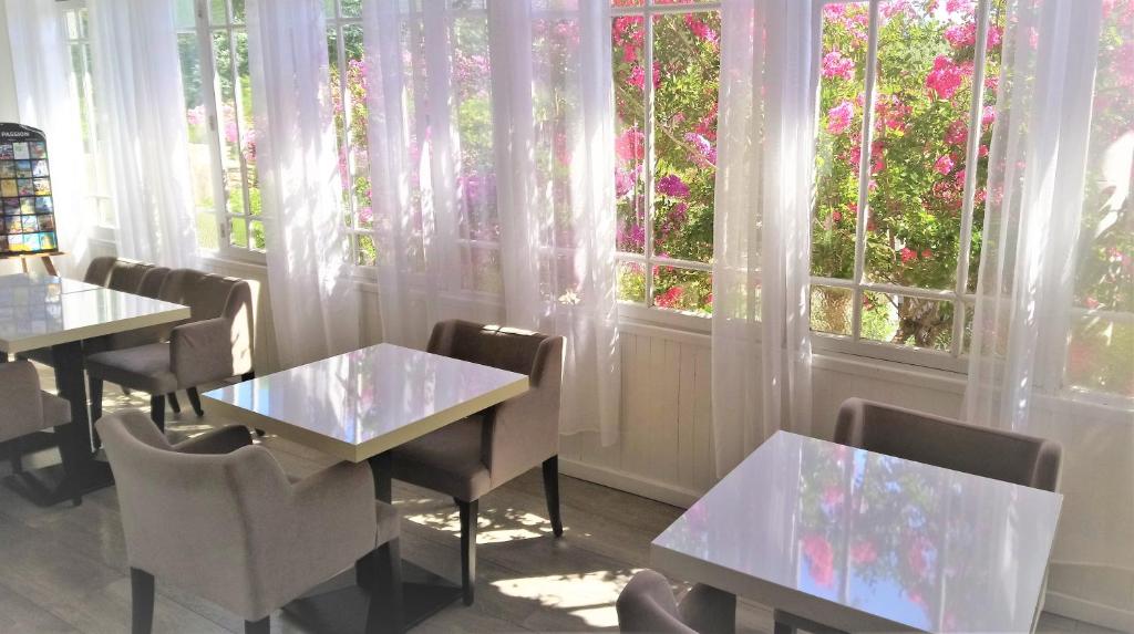 Fotografie z fotogalerie ubytování Hotel Les Jardins de Bormes, sauna & jacuzzi v destinaci Bormes-les-Mimosas