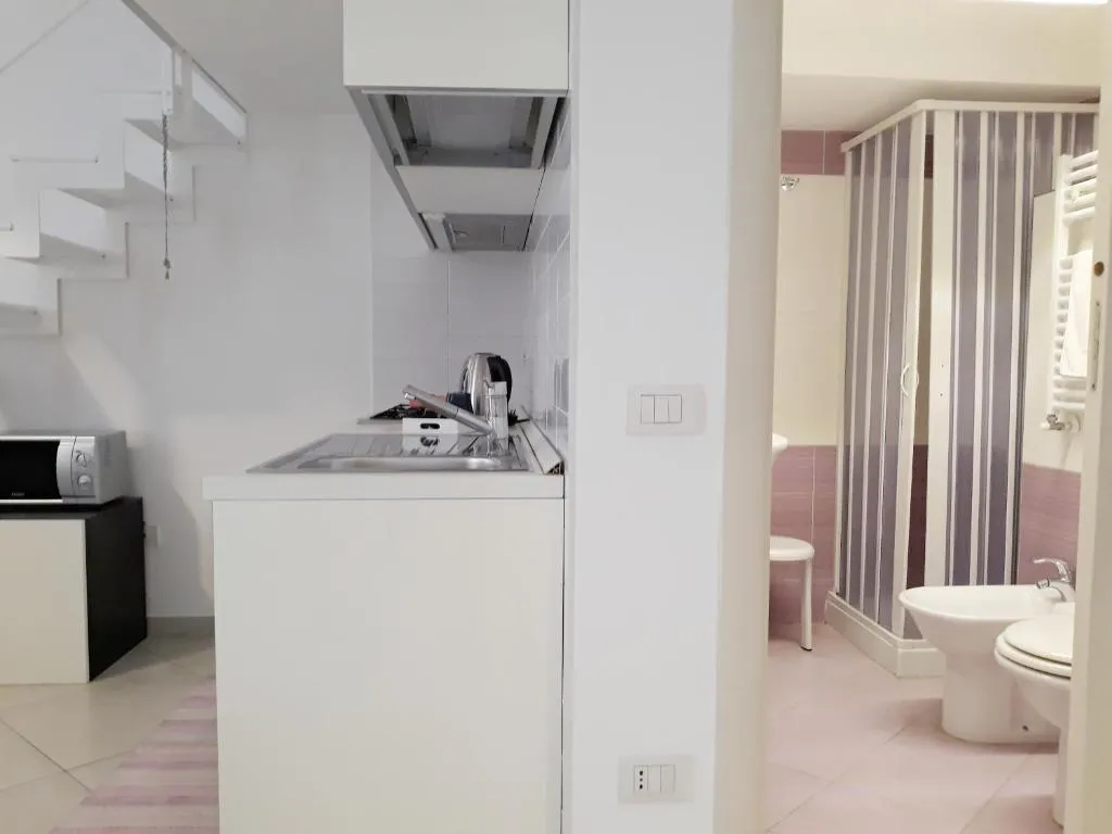 Hermes inn Flat Napoli, Napoli, Italia