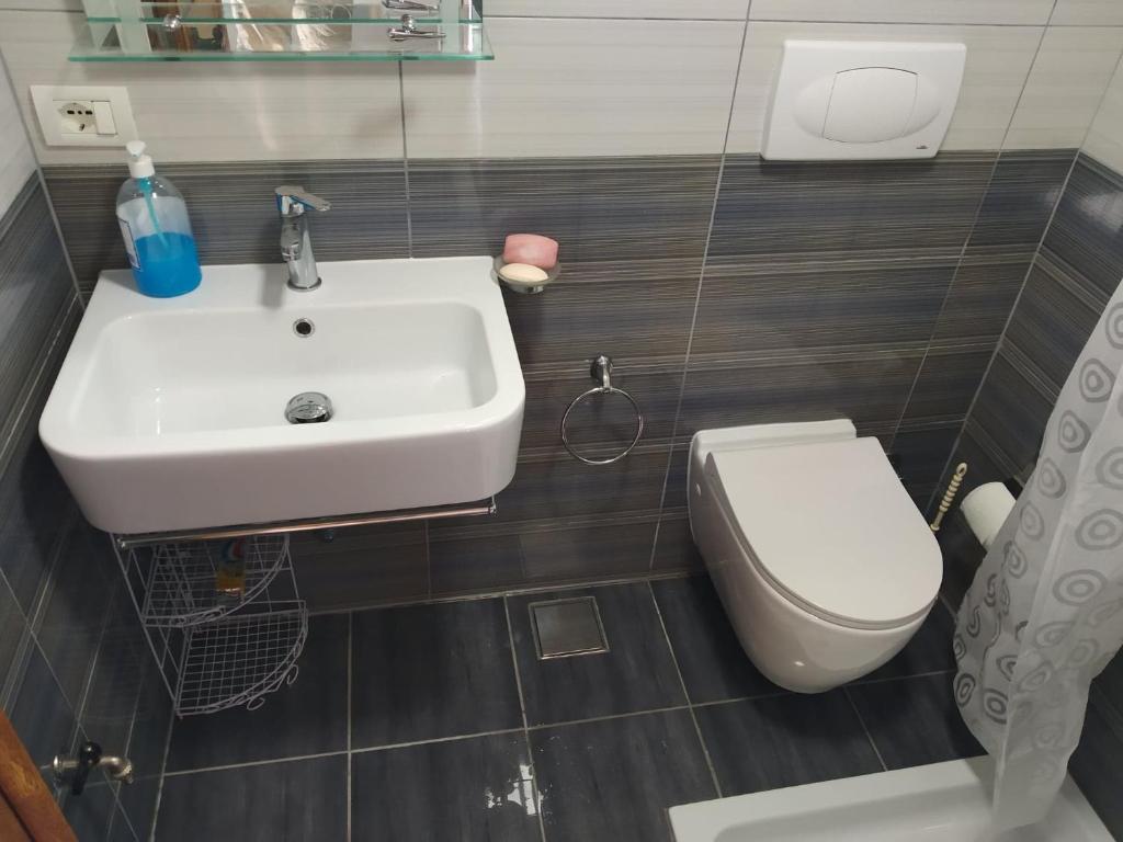 Guesthouse Shtini - Image 7