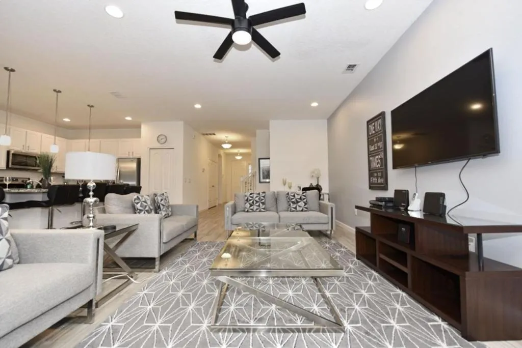 Simply The Best - Solterra Home, Davenport, Statele Unite ale Americii