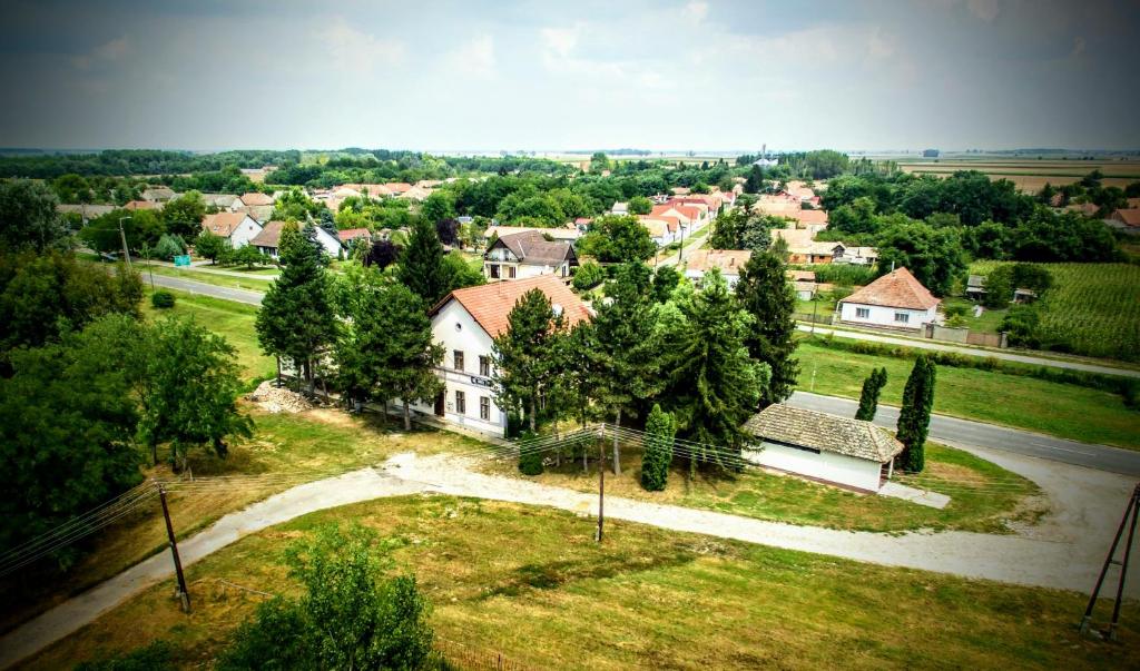 an aerial view of a small village with a house at Locomotiv Vendégház in Hercegszántó