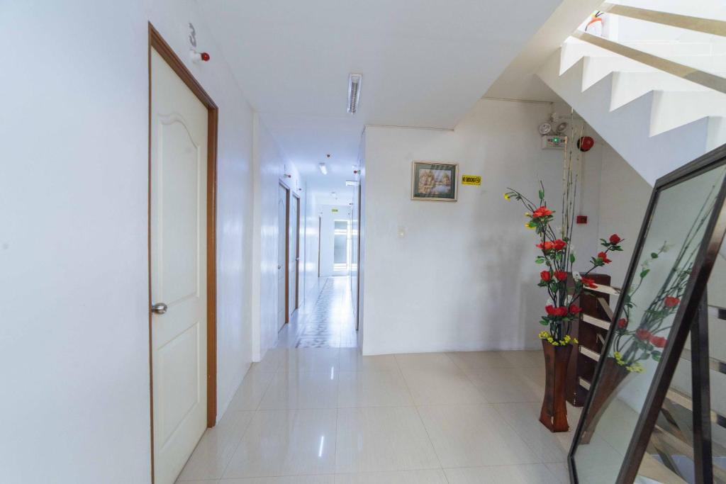 Fotografie z fotogalerie ubytování RedDoorz at San Antonio Binan Laguna v destinaci Biñan