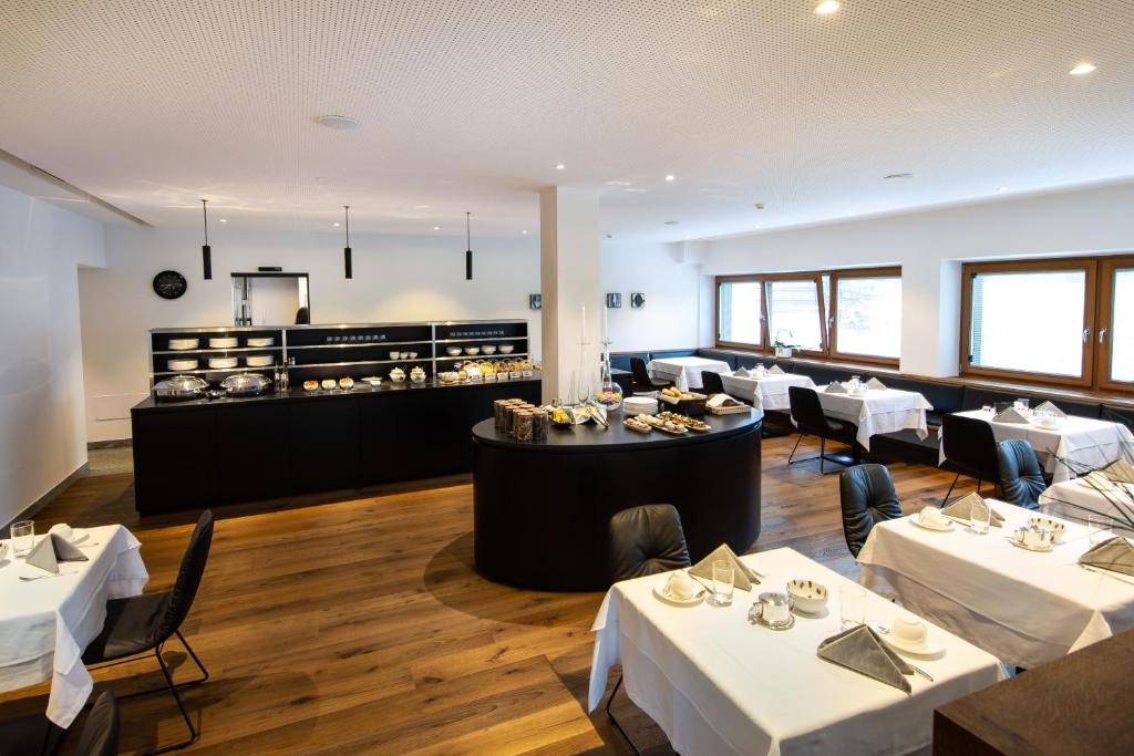 Restaurace v ubytování Ciasa de Munt Lifestyle Living
