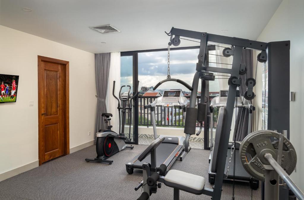 Fitness centrum a/nebo fitness zařízení v ubytování Mony Reach Angkor Hotel
