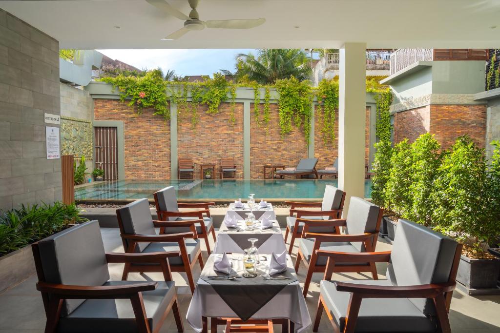 Bazén v ubytování Mony Reach Angkor Hotel nebo v jeho okolí