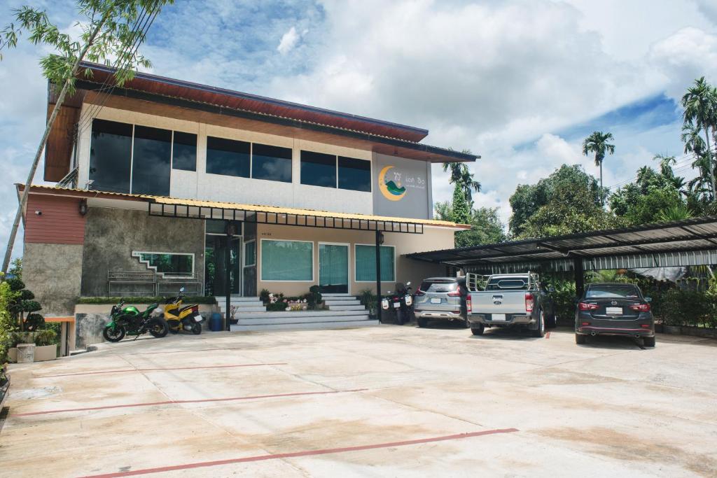 Fotografie z fotogalerie ubytování Keree Lakeview v destinaci Chanthaburi