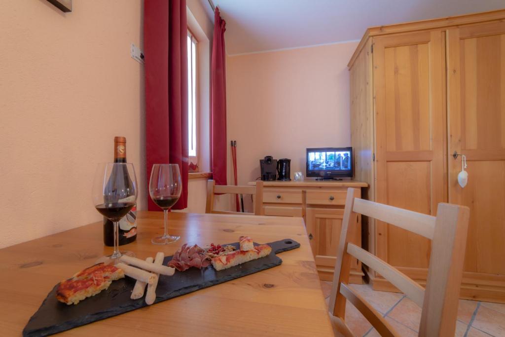 TV a/nebo společenská místnost v ubytování Walsertal Residence