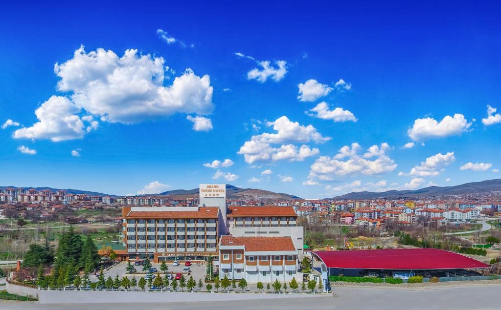 Nespecifikovaný výhled na hory nebo výhled na hory při pohledu z hotelu
