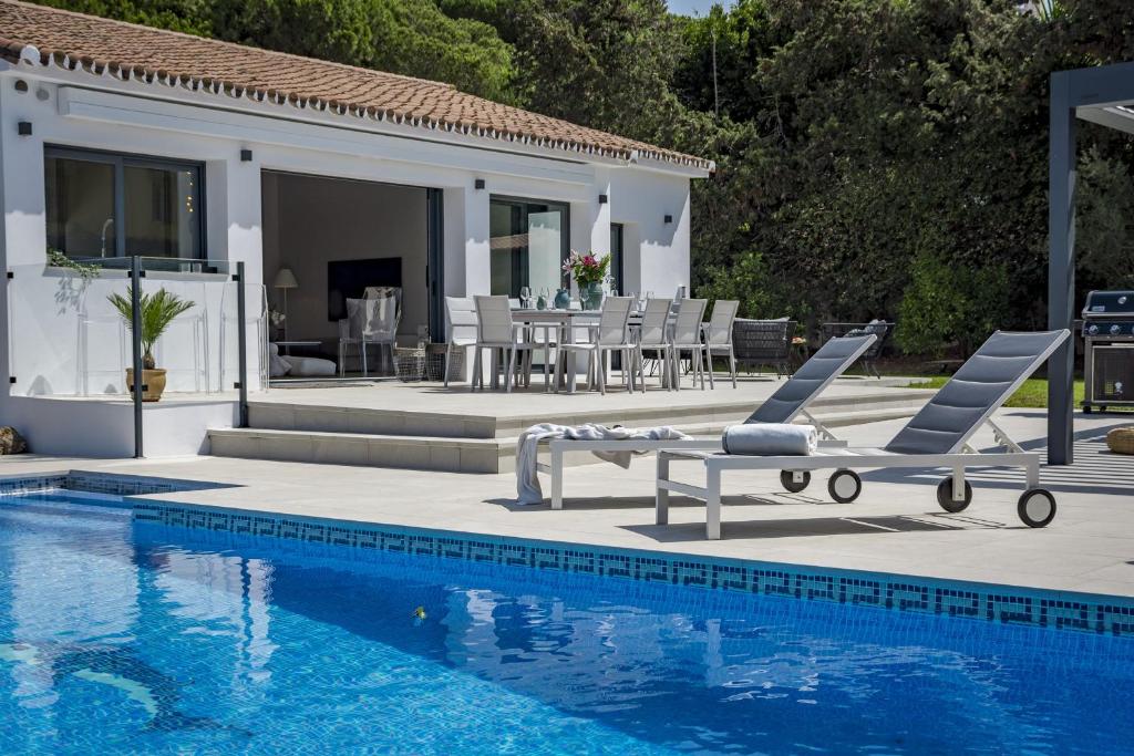 MAR-Luxury Villa Marbesa 400 meters to beach (Spanje Marbella ...