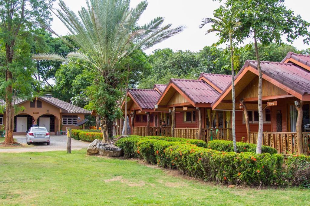 Gallery image of Buasawan Resort & Restaurant in Kanchanaburi City