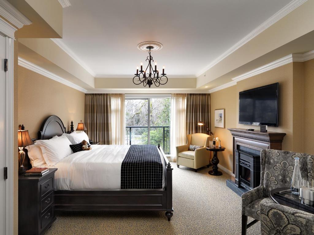 
One Bedroom Suite, Residential View, King
