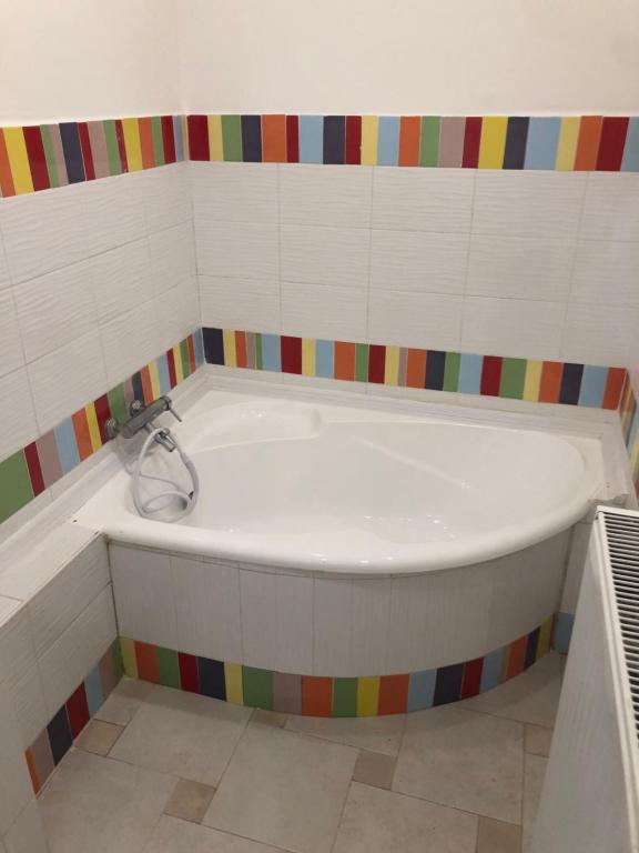 A bathroom at The Whistling Rabbi