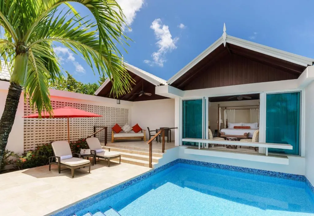 Luxury Almond Pool Suite