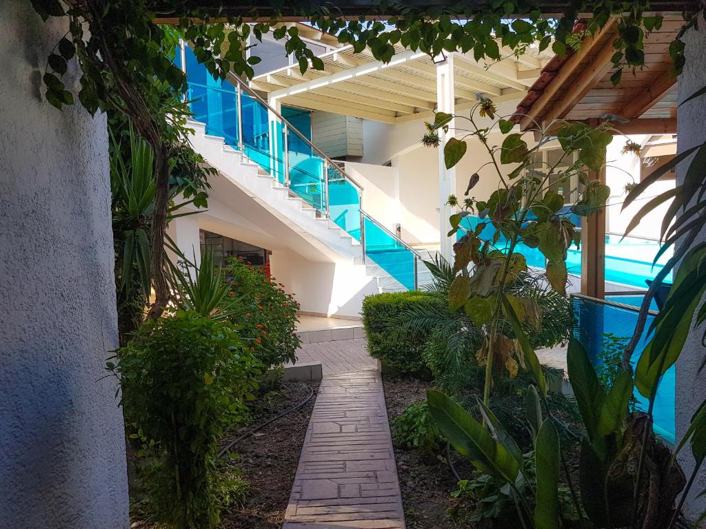 Bazén v ubytování Lydia Maris Resort & Spa nebo v jeho okolí