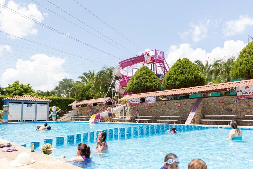 Hotel & Resort Camino Mexicano Hotel & Resort Camino Mexicano