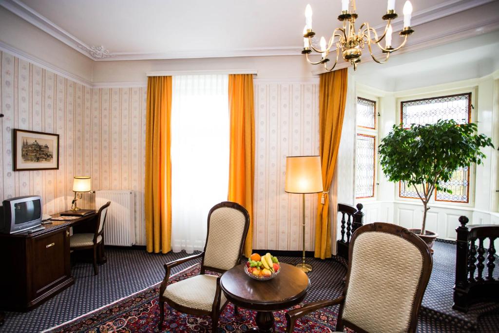 TV a/nebo společenská místnost v ubytování Hotel Atlanta