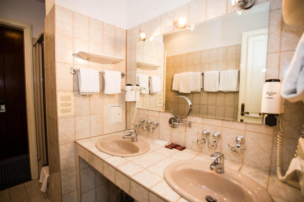 Koupelna v ubytování Hotel Atlanta