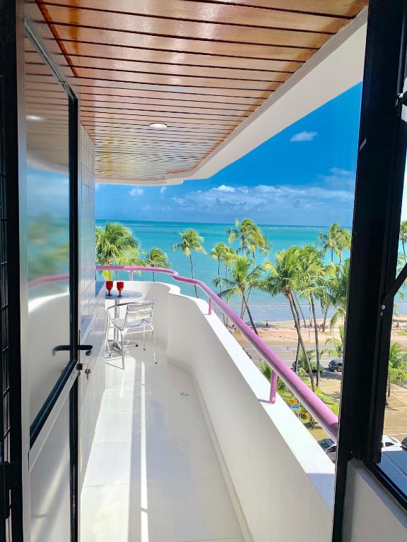  Perfeito Beira-Mar em Ponta Verde - AP completo e melhor localizado de Maceió!