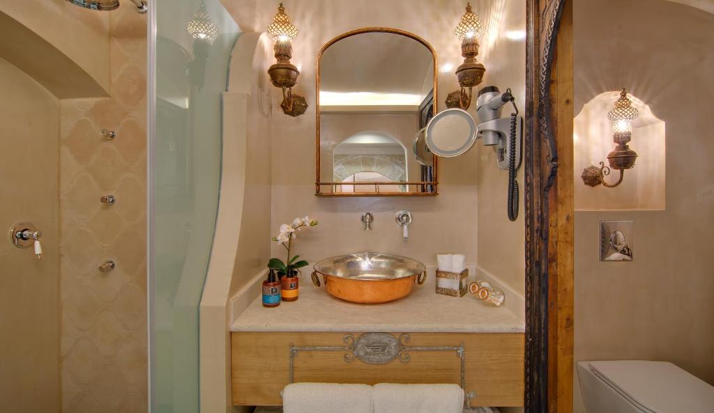 KAMARES Historic Boutique Hotel & Spa - 8