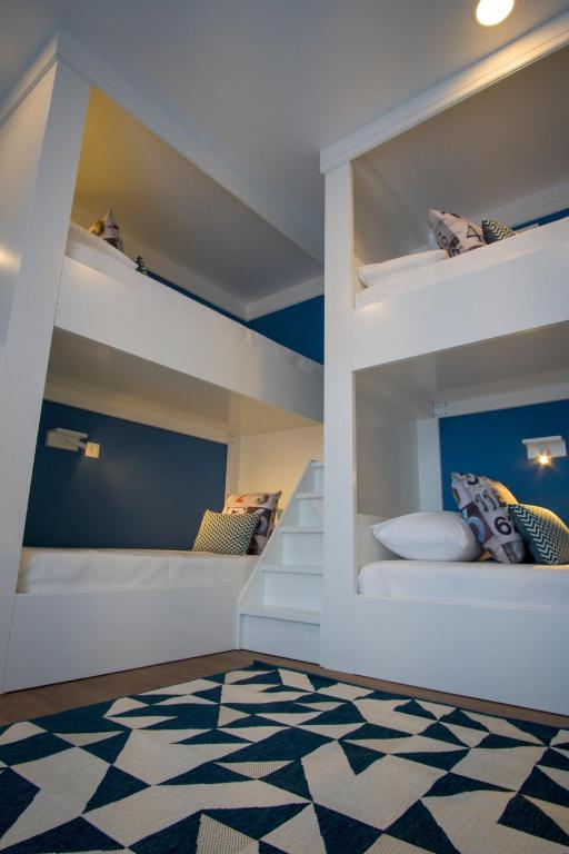 ZIGZAG HOSTEL photo