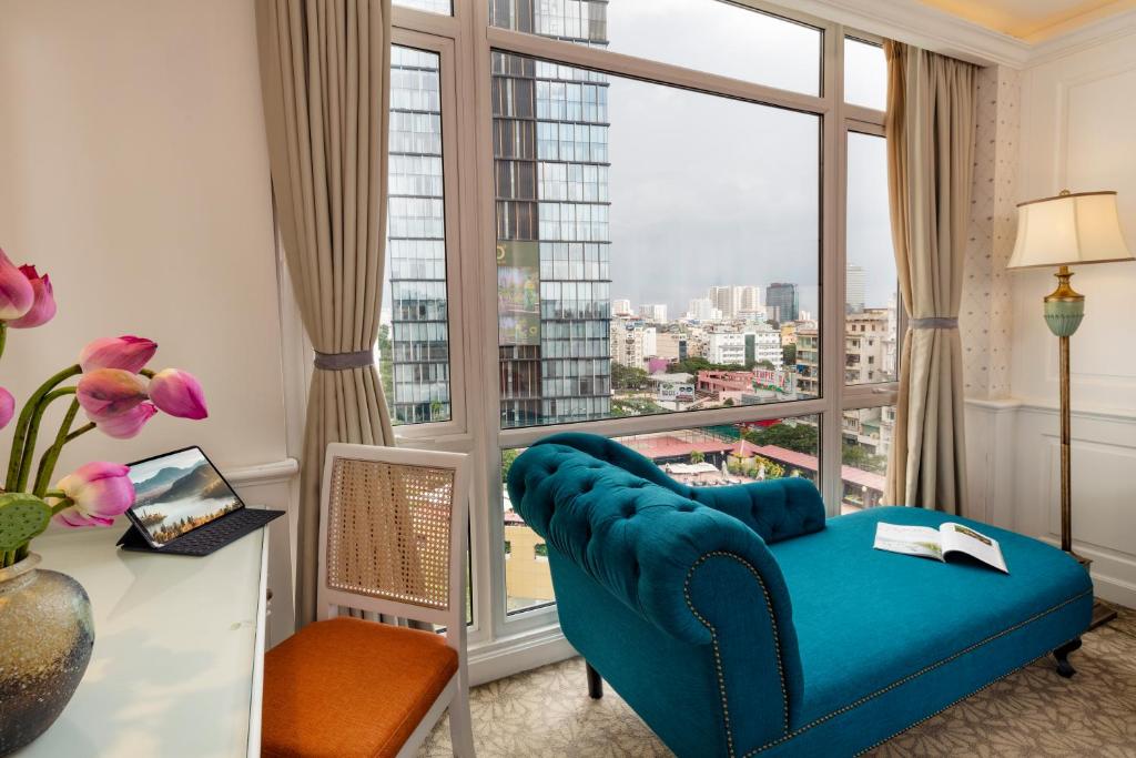 Imperial Heritage Suite - Massage Included