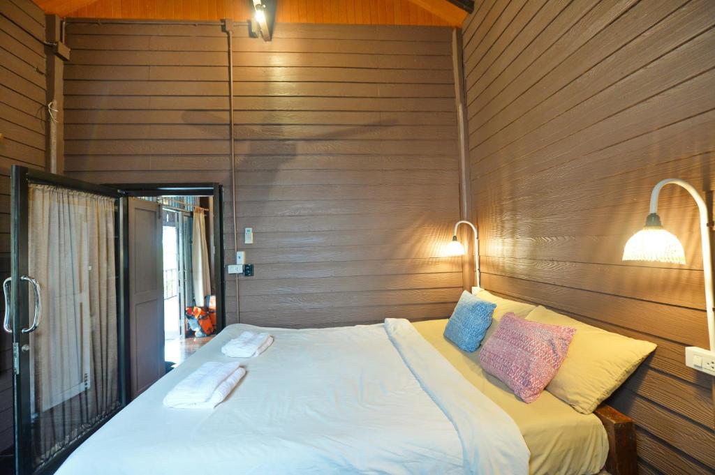 Huan Kawin Est.58 Lanna Home & Collection - 13