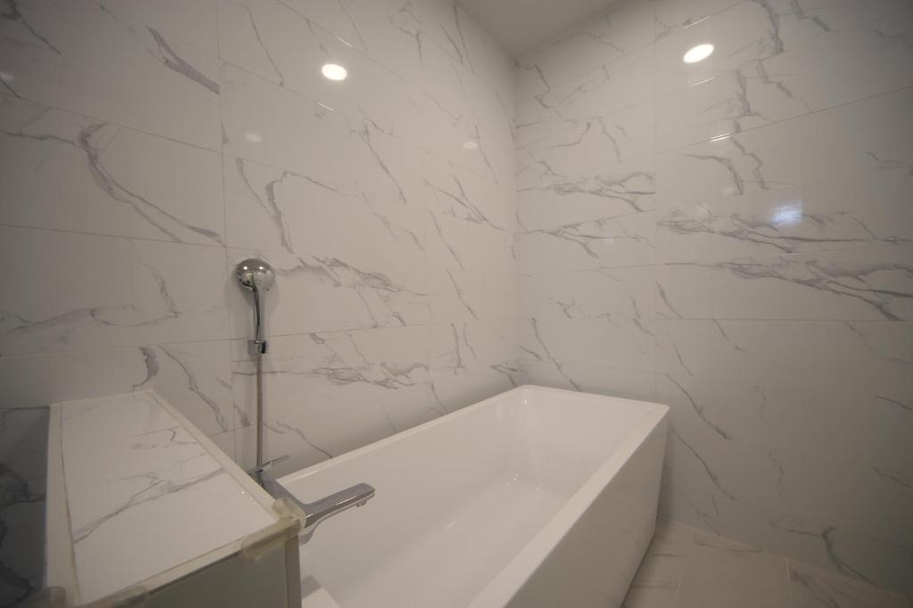 Koupelna v ubytování Bestie Hotel