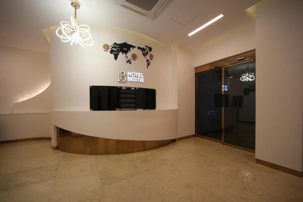 Vstupní hala nebo recepce v ubytování Bestie Hotel