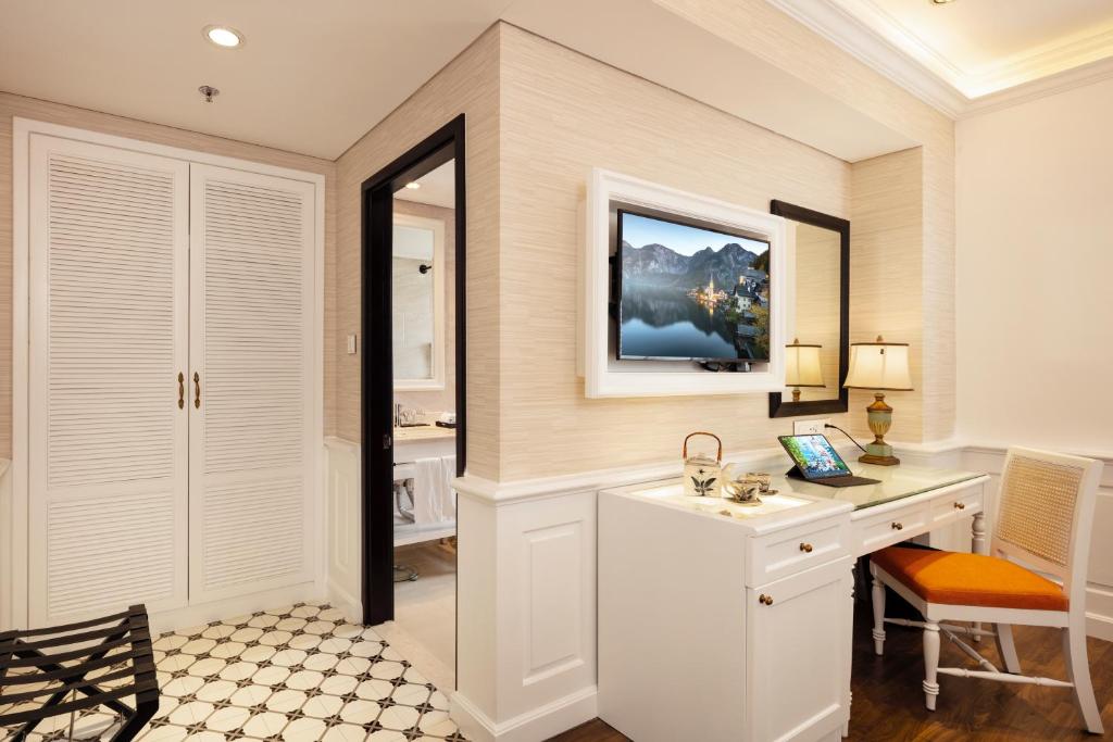 Colonial Elegance Deluxe - Double - Massage Included