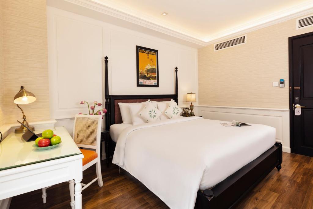Colonial Elegance Deluxe - Double - Massage Included