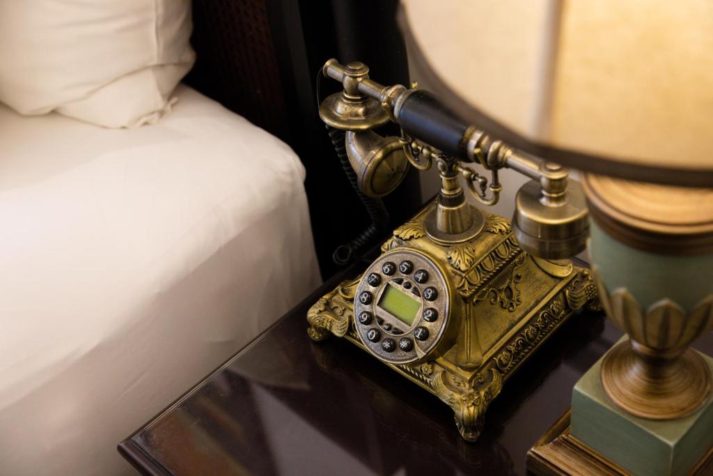 Colonial Elegance Deluxe - Double - Massage Included