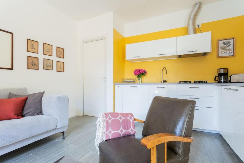 Kuchyň nebo kuchyňský kout v ubytování Romantic Pier by Rent All Como